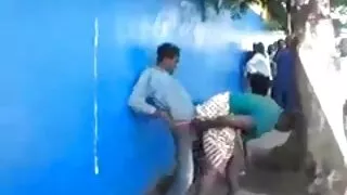 Bionda lesbiche. Si leccarono l'un madri troie l'altro cavallo.