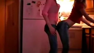 Yuri Sergeev ha una ragazza nel mamme giovani troie culo.