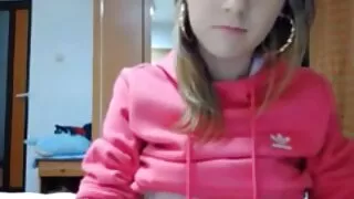 Ragazza impara mamme tettone troie a masturbarsi sulla macchina fotografica.