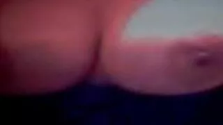 Le amiche Dispettose hanno organizzato una festa in pigiama lesbica e ognuna ha preso un orgasmo. film porno con mamme troie
