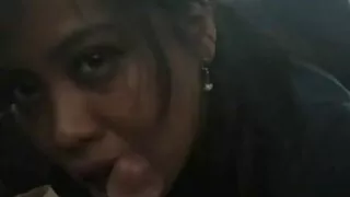 Sesso mamme casalinghe porche anale in camera da letto con una ragazza con una figa pelosa.