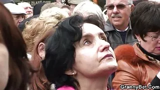 L'insegnante ha rapporti sessuali troie mamme con lo studente per mancanza di respiro.