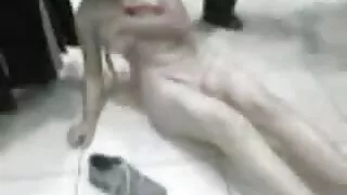 La donna tedesca è pronta a fare sesso con lo scaricatore. belle mamme troie
