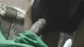 La ragazza mamme mature porche si scopa un francese davanti alla telecamera.